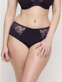 Modelo con braga alta DEAUVILLE 0561816 bordado en caderas Violeta Amethyst Gem