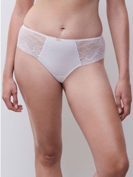 Braga Culotte Origins en color blanco, Vista frontal del producto sobre modelo
