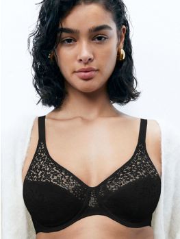 Imagen frente del Sujetador con aros Norah C13F10 color negro. Prenda Chantelle Norah diseñada para realzar y ofrecer comodidad.