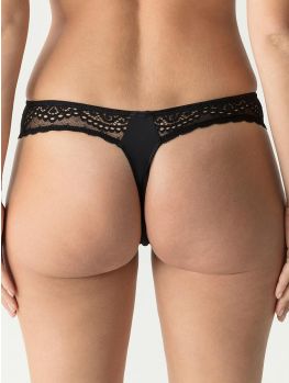 tanga encaje negro