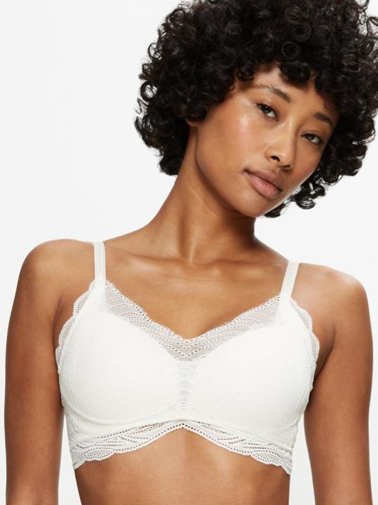 Sujetador Stepy Soft 01 WDP sin tirantes en blanco sobre modelo, vista frontal
