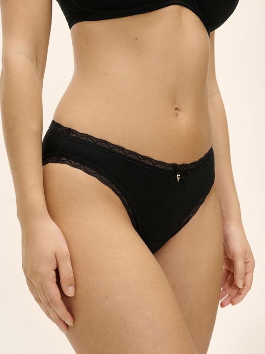 Braga Clasica Freya Flirt Black