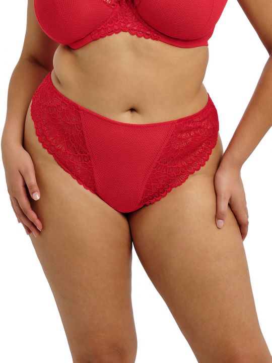 Tanga Elomi Tiernie rojo, vista frontal en modelo curvy.