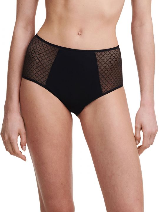 Braga alta negra Norah Chic con paneles de encaje gráfico moderno en caderas. Vista frontal sobre modelo