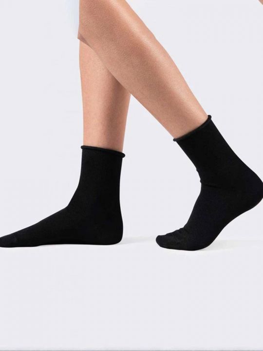 calcetines para mujer, sin puño. Color negro