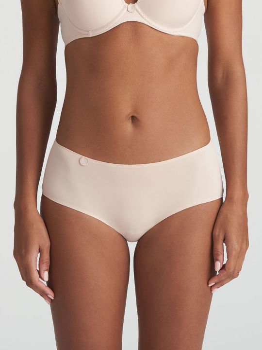 short sin costuras, color piel