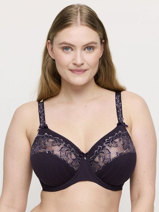 Modelo con sujetador confort DEAUVILLE 0161817 copa grande pecho generoso. Amethyst Gem