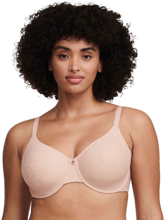 sujetador reductor Comfort Chic rosa sakura de Chantelle, vista frente sobre modelo