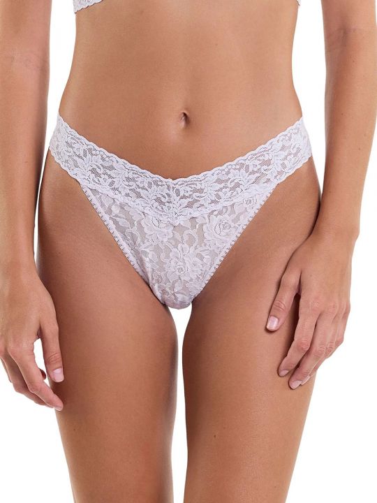 frente tanga de encaje color Lovely Lilac