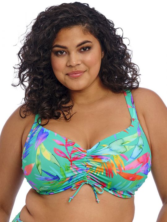 Top bikini ajustable, con aros y sin relleno. Estampado tropical