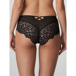 short-primadonna-first_night-