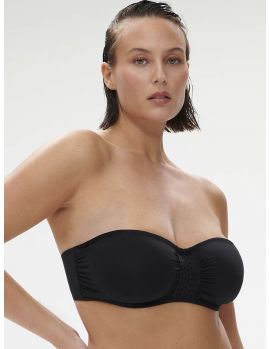 top bikini bandeau negro, modelo talla 95D