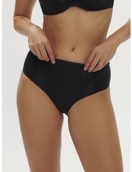 bikini braga alta negra, modelo talla 1