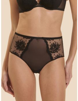 braga alta negra, modelo talla 2.
