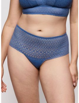 Culotte brasileño PrimaDonna Montara Azul Regatta, vista frontal sobre modelo