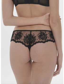 tanga brasileña negra. Modelo talla 2
