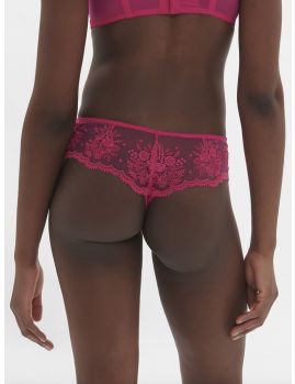 Tanga brasileña color rosa