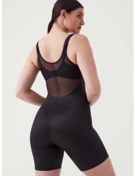 espalda faja body abierto con short, color negro
