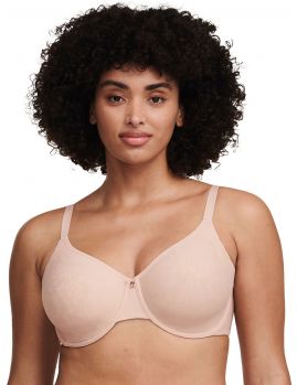 sujetador reductor Comfort Chic rosa sakura de Chantelle, vista frente sobre modelo