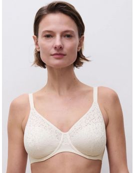 Imagen frente del Sujetador con aros Norah C13F10 color talco. Prenda Chantelle Norah diseñada para realzar y ofrecer comodidad.